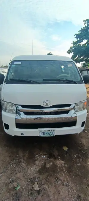 Toyota Hiace Bus Available for Hire