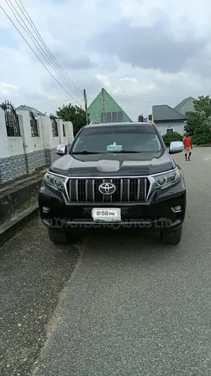 Toyota Land Cruiser Prado 2018 Black