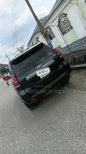 Toyota Land Cruiser Prado 2018 Black