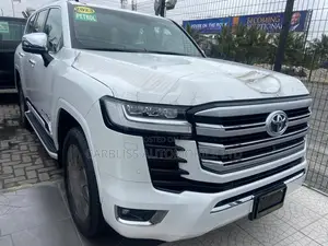 Toyota Land Cruiser 79 Series 2023 Off white