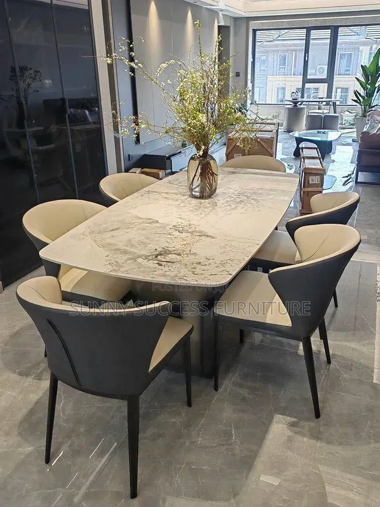 6 Seater Dinning Table