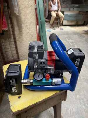 Makita Cordless Air Compressor 21volts