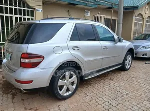Mercedes-Benz M Class 2011 Silver
