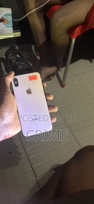 New Apple iPhone XS Max 256 GB Gold