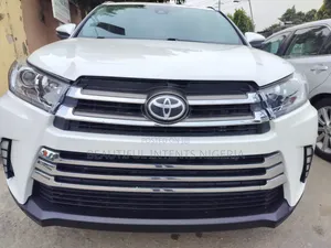 Toyota Highlander Limited 2019 White