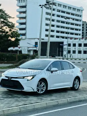 Toyota Corolla 2021 White