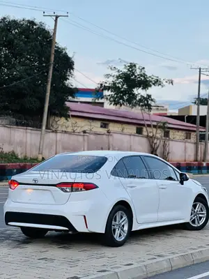 Toyota Corolla 2021 White