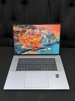 Laptop HP ZBook 16 Studio G10 16GB Intel Core i7 SSD 512GB