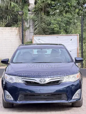 Toyota Camry XLE 4dr Sedan (2.5L 4cyl 6A) 2013 Blue