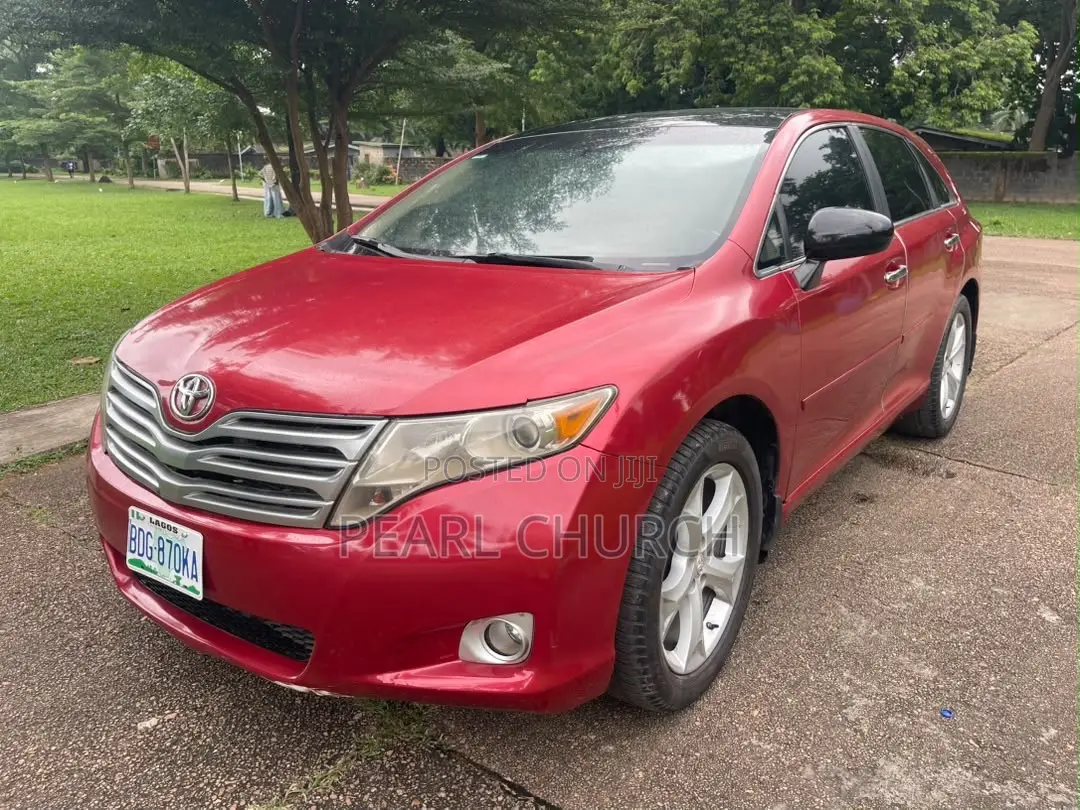 Toyota Venza V6 2010 Red