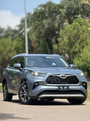 Toyota Highlander XLE 2021