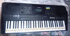 Yamaha PSR E453 Piano