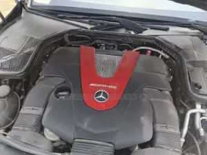 Mercedes-Benz C43 4Matic Sedan AWD (3.0L V6 9AM) 2018 Purple