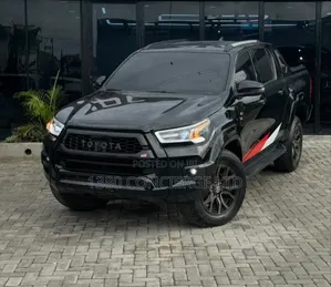 Toyota Hilux 2023 Black