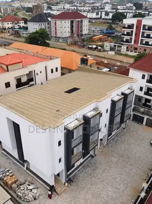 4bdrm Duplex in Jahi Gilmore for sale