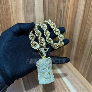 Twist Chain and Pendant