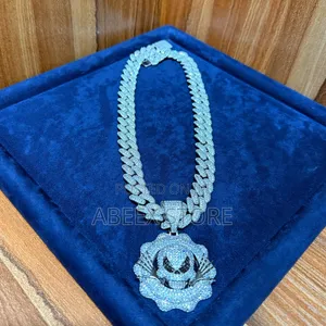 Cuban Chain With Pendant Zirconia Iced Out