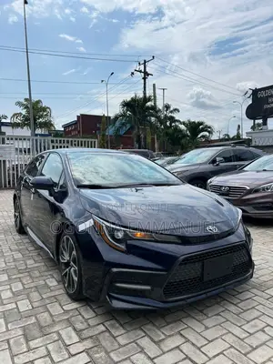 Toyota Corolla SE 2021 Blue
