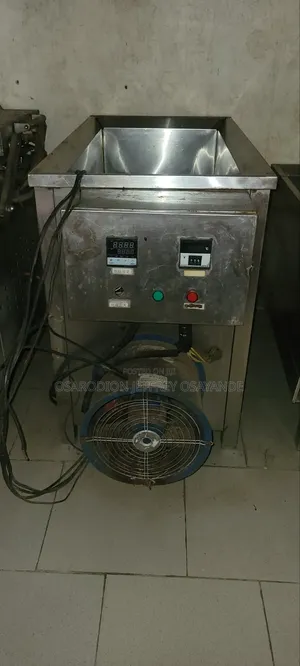 Industrial/Commercial Deep-Frying Machine (Oil Fryer)
