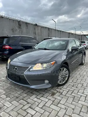 Lexus ES 2015 Gray
