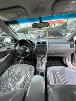 Toyota Corolla 2011 Silver