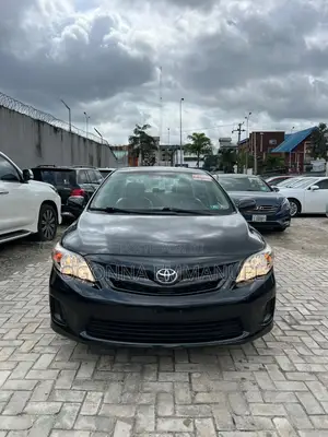 Toyota Corolla 2011 Black