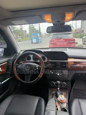 Mercedes-Benz GLK-Class 2010 Black