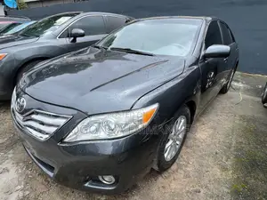 Toyota Camry 2010 Gray