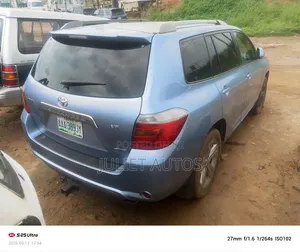 Toyota Highlander 2009 Blue