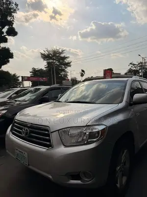 Toyota Highlander 2010 Silver