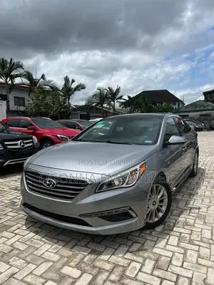 Hyundai Sonata Limited Sedan FWD (2.4L 4cyl 6A) 2016 Silver