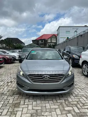 Hyundai Sonata Limited Sedan FWD (2.4L 4cyl 6A) 2016 Silver