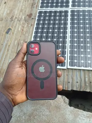 Apple iPhone 11 64 GB Red