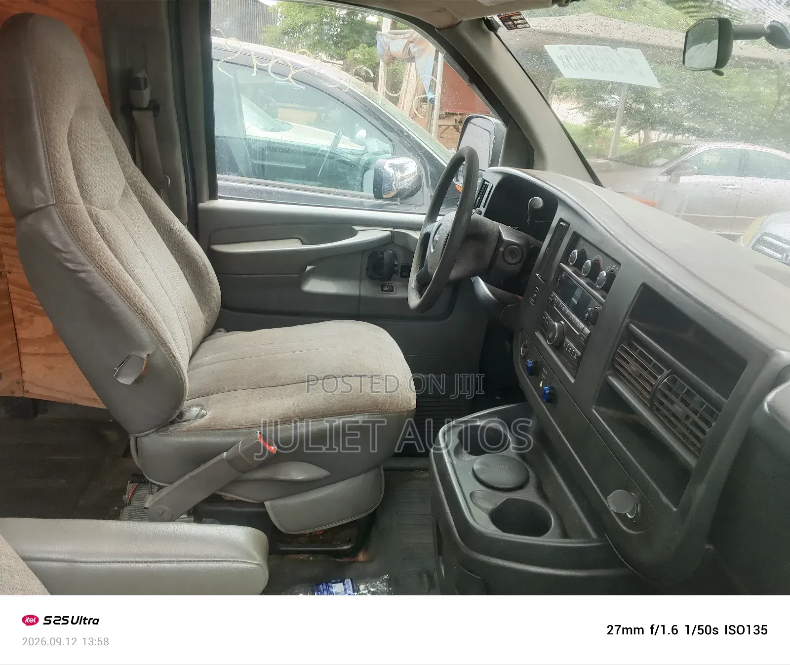 GMC Savana 2014 Blue
