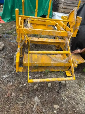 Heavy-Duty Block Egg Laying Machine With Multiple Moulds