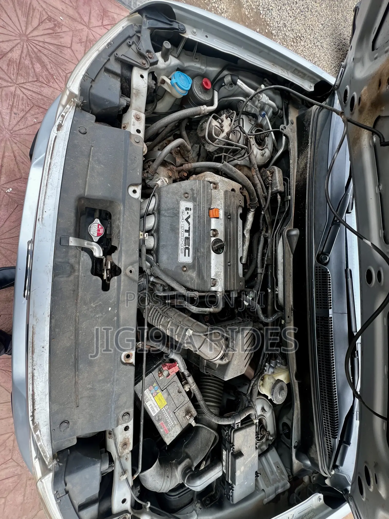 Honda Element 2010 Silver