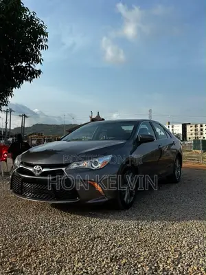 Toyota Camry SE 4dr Sedan (2.5L 4cyl 6A) 2016 Gray