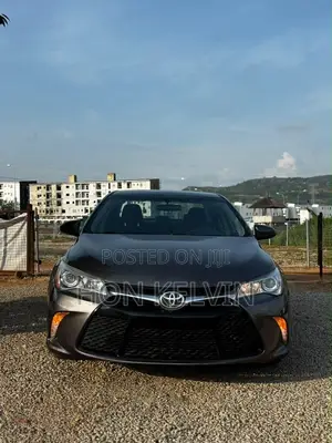 Toyota Camry SE 4dr Sedan (2.5L 4cyl 6A) 2016 Gray