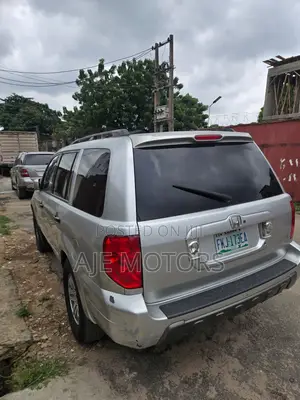 Honda Pilot 2005 Silver