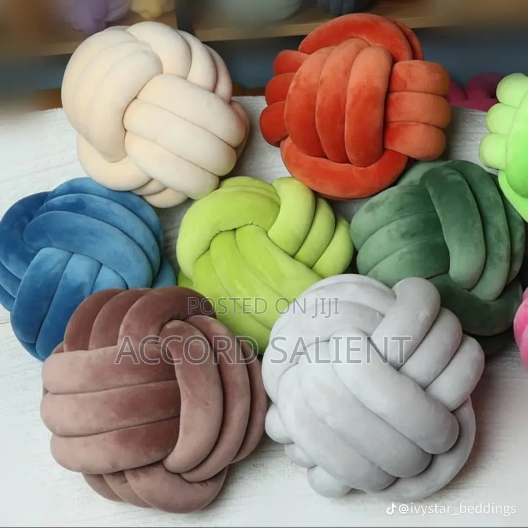 Knoct Pillows Designers