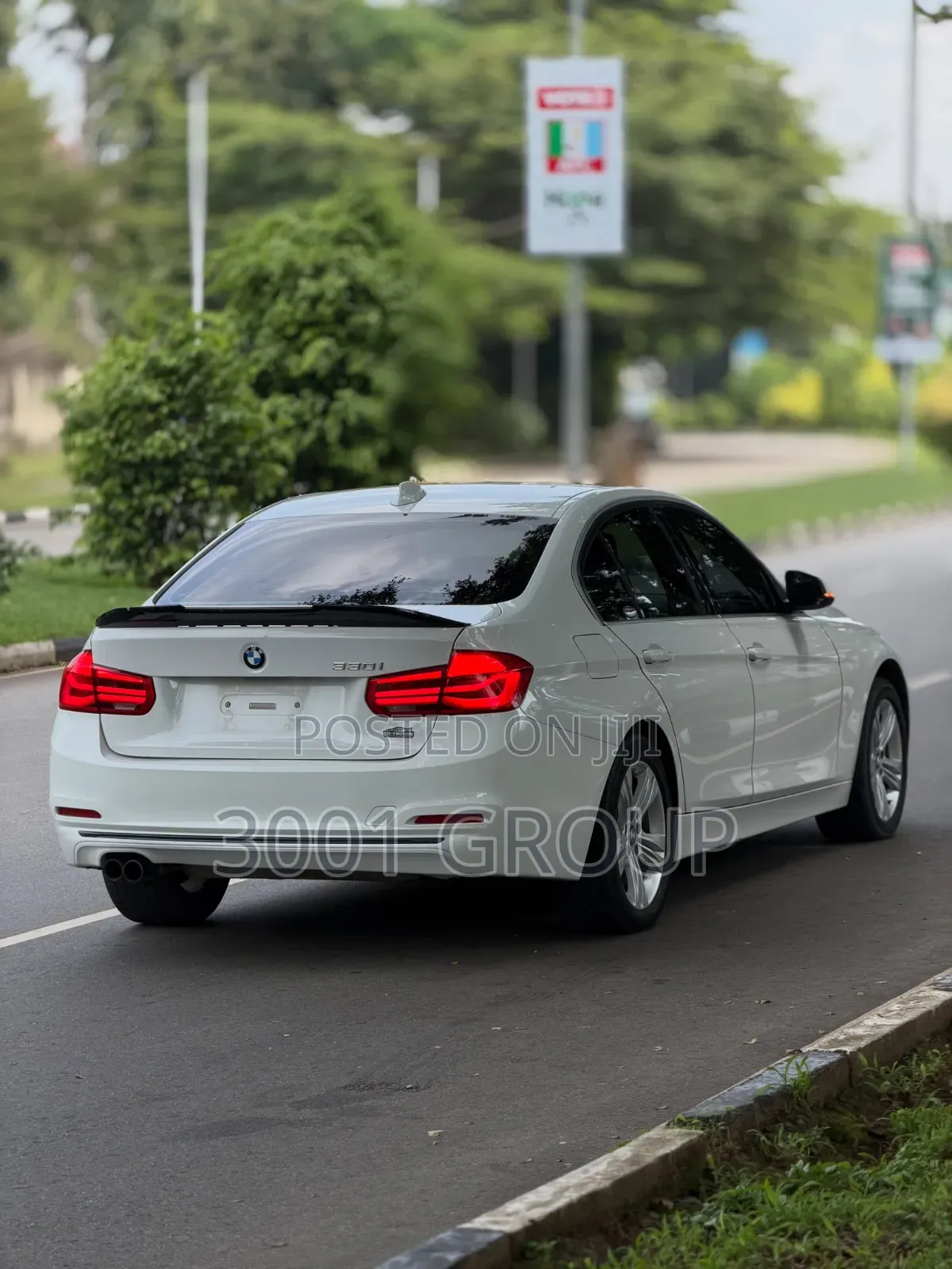 BMW 330i 2017 White