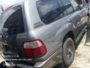 Lexus LX 470 AWD 2001 Green