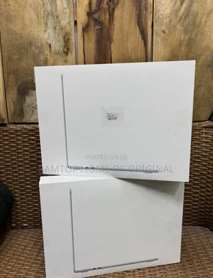New Laptop Apple MacBook Air 2026 M5 16GB Apple M5 SSD 512GB