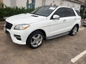 Mercedes-Benz M Class ML350 4MATIC 4dr SUV AWD (3.5L 6cyl 7A) 2014