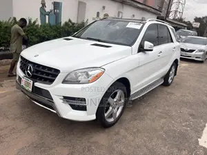 Mercedes-Benz M Class ML350 4MATIC 4dr SUV AWD (3.5L 6cyl 7A) 2014