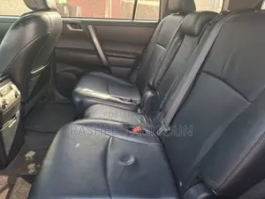 Lexus GX 460 Base 2013 Gold
