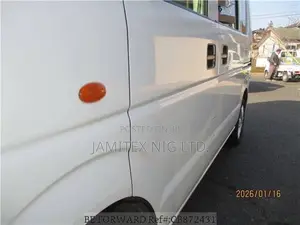 Suzuki Every 2009 White
