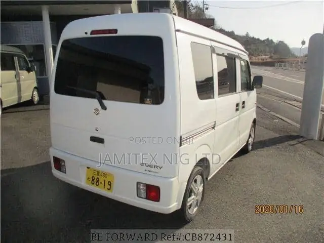 Suzuki Every 2009 White
