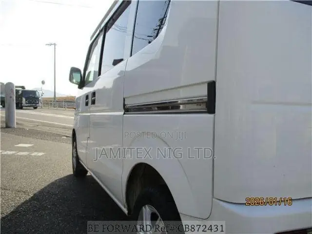 Suzuki Every 2009 White