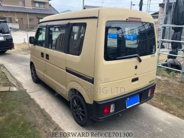 Suzuki Every 2009